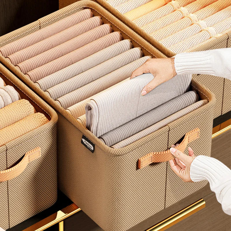 ClosetLux – The Ultimate Wardrobe Organizer
